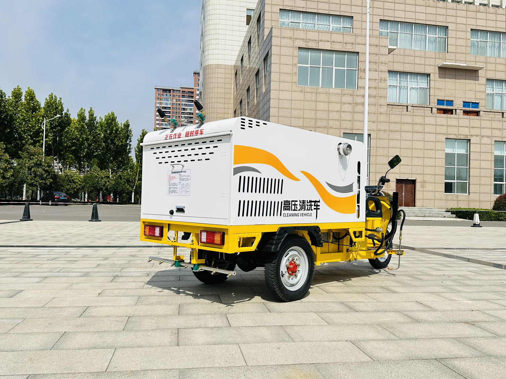 SQX11 Electric floor washing tricycle