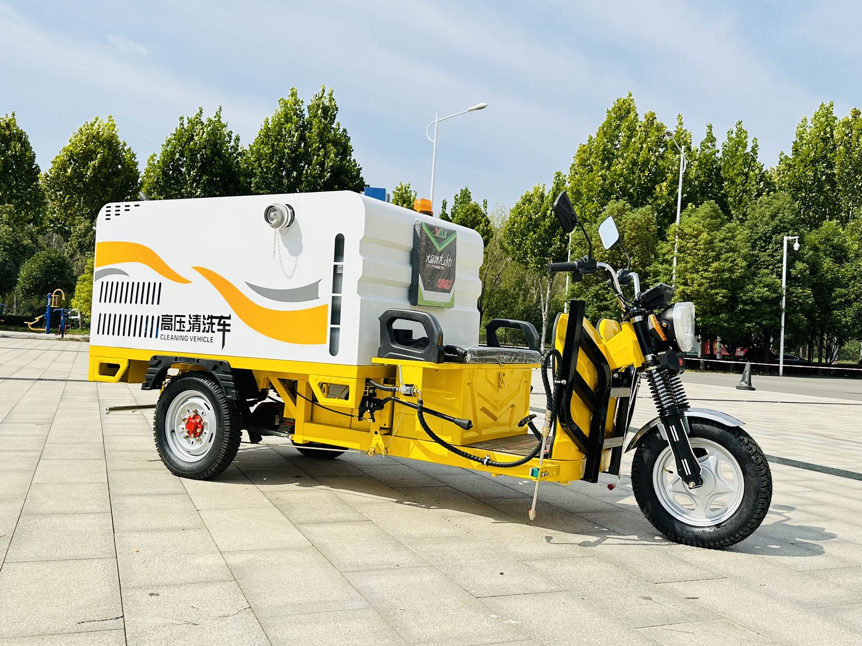 SQX11 Electric floor washing tricycle
